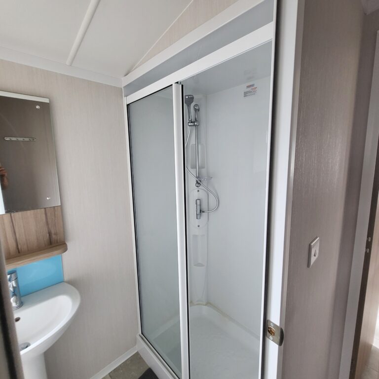Gallery Image –  Cedarwood CW46 at Flamingo Land (Cedarwood)