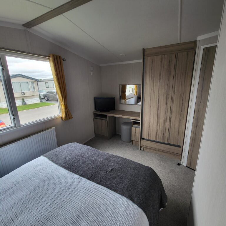 Gallery Image –  Cedarwood CW46 at Flamingo Land (Cedarwood)