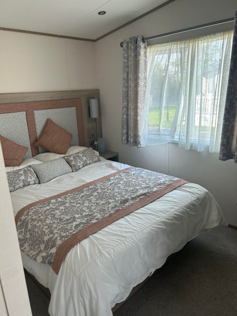 Gallery Image –  Cedarwood CW102 at Flamingo Land (Cedarwood)